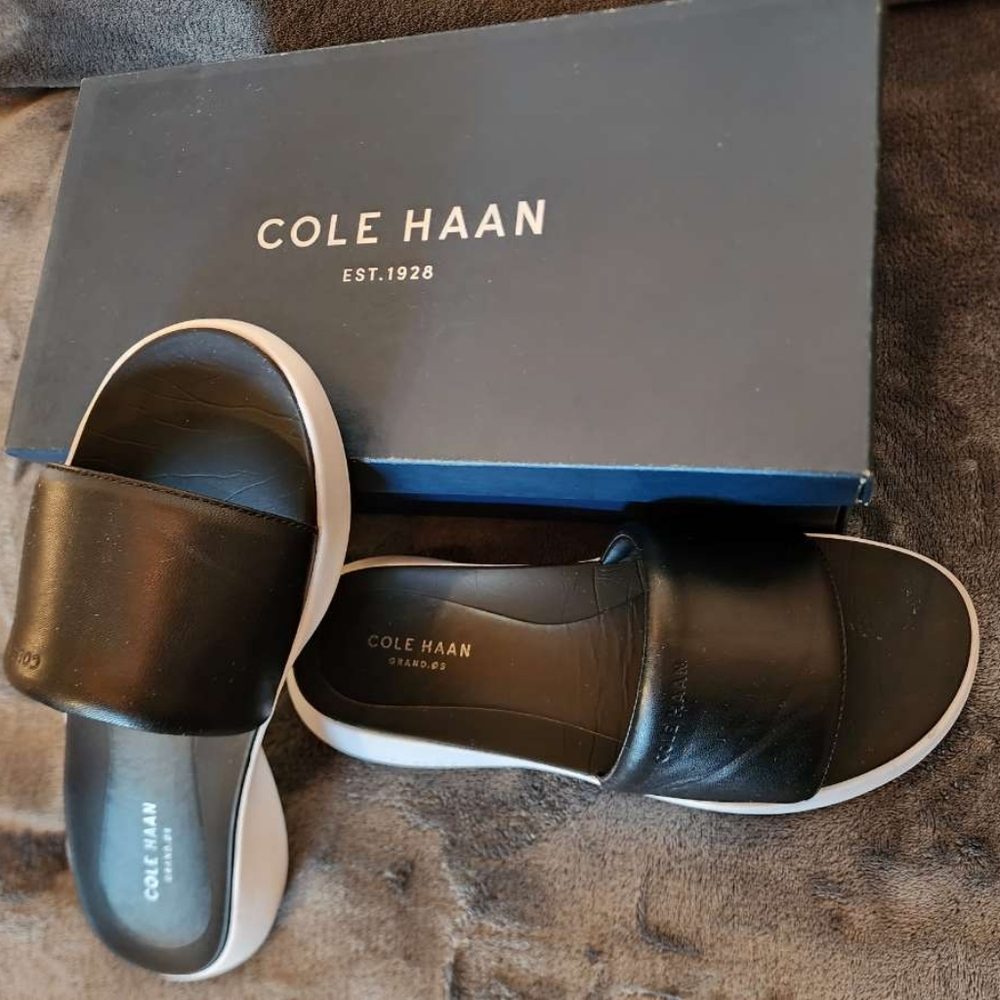 Cole Haan Ella2 Banded Sandal Black & White 7.5